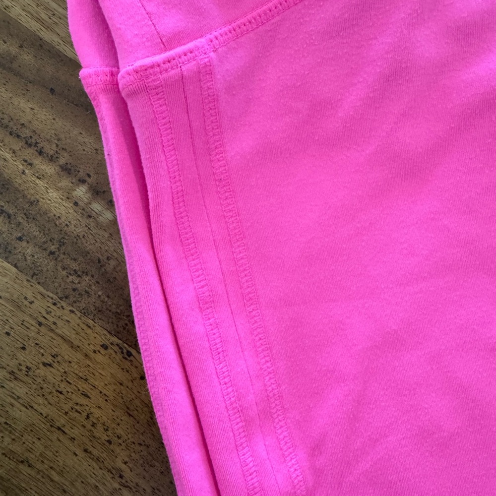 Lilly Pulitzer Luxletic vibrant neon pink crop leggings. Size L - Picture 5 of 9